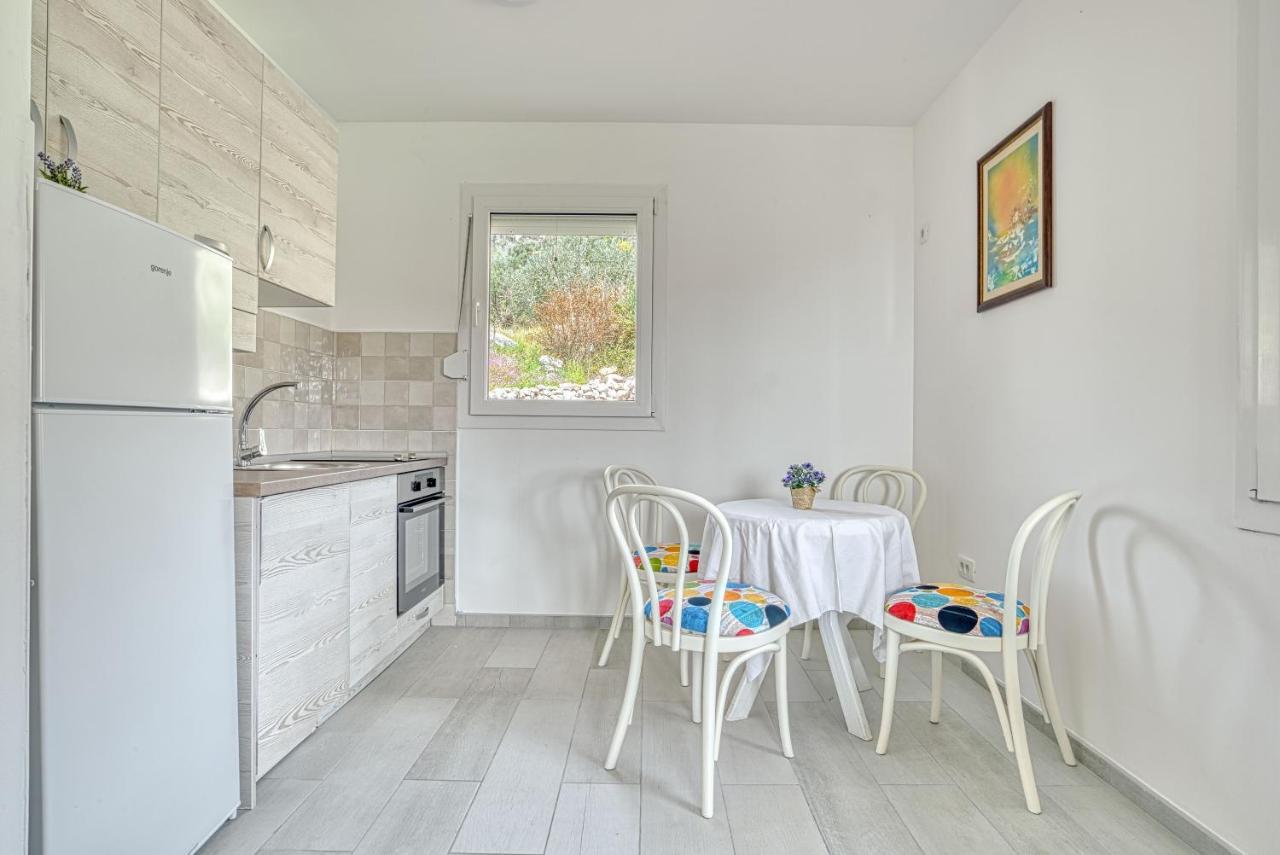בולג'ריקה Two Bedroom House With Sea View Maj מראה חיצוני תמונה