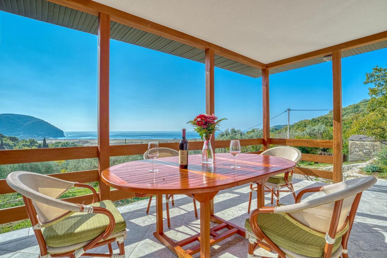 בולג'ריקה Two Bedroom House With Sea View Maj מראה חיצוני תמונה