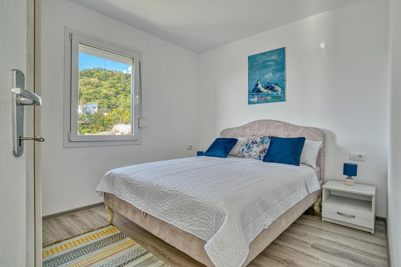 בולג'ריקה Two Bedroom House With Sea View Maj מראה חיצוני תמונה
